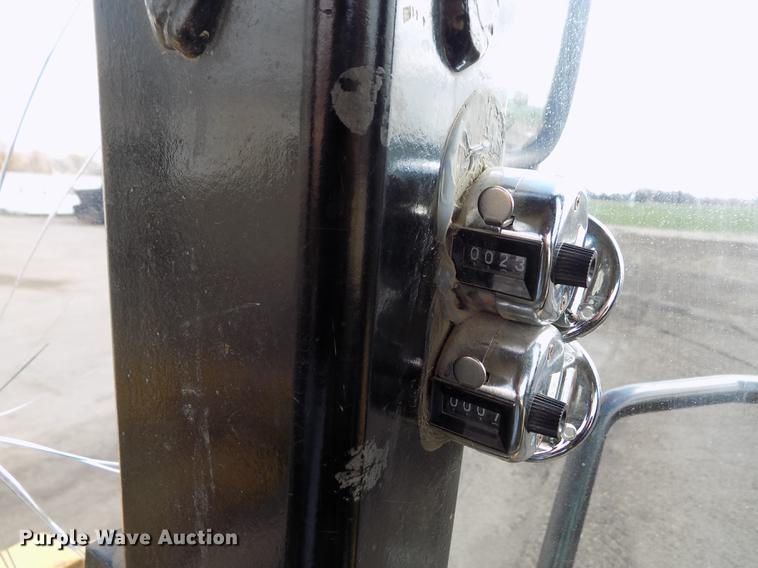 image for item DE1110 1999 Caterpillar 980G wheel loader