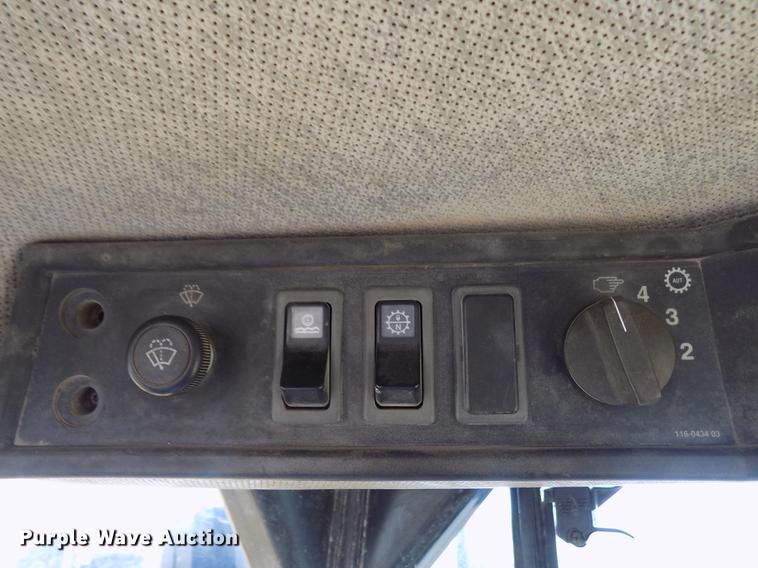 image for item DE1110 1999 Caterpillar 980G wheel loader