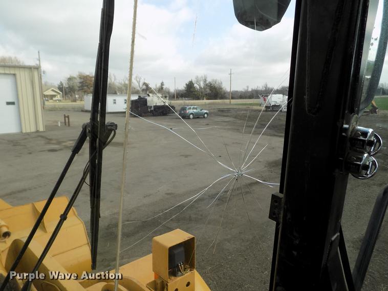 image for item DE1110 1999 Caterpillar 980G wheel loader