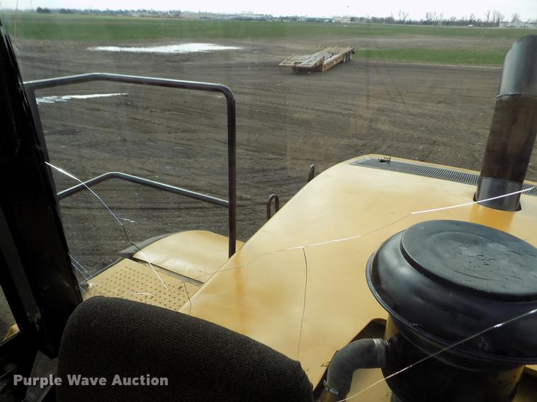 image for item DE1110 1999 Caterpillar 980G wheel loader