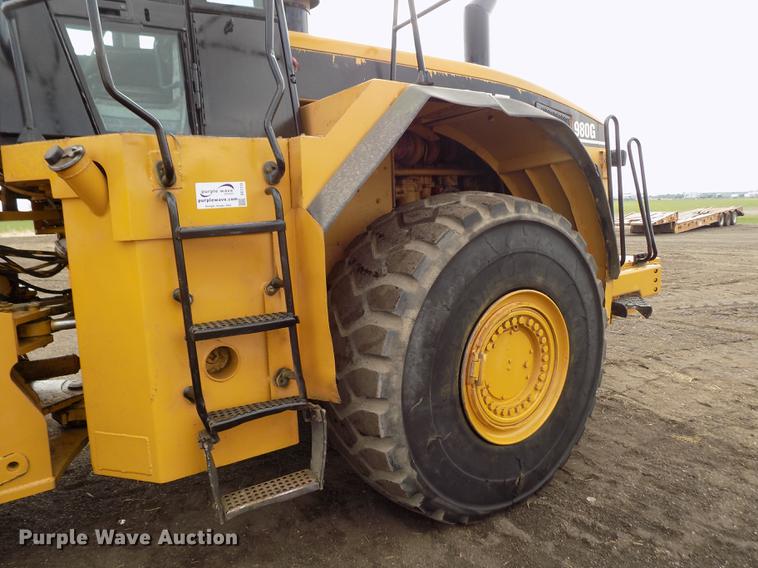 image for item DE1110 1999 Caterpillar 980G wheel loader