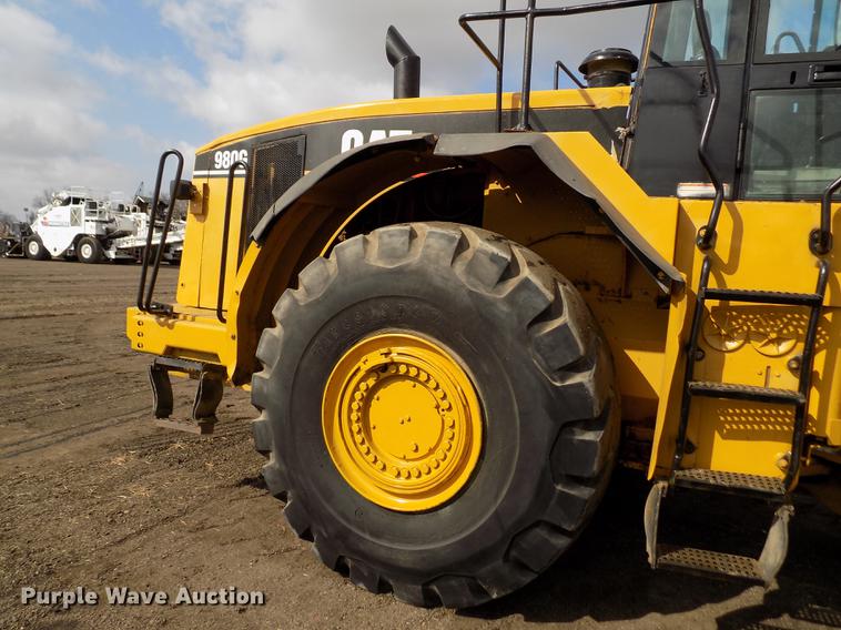 image for item DE1110 1999 Caterpillar 980G wheel loader