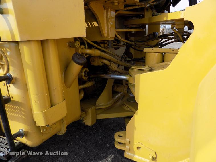 image for item DE1110 1999 Caterpillar 980G wheel loader