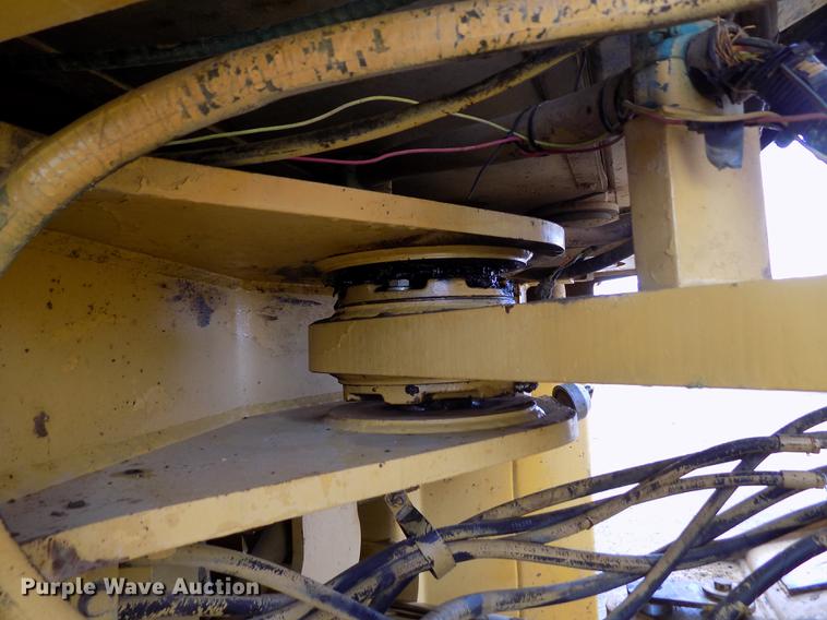 image for item DE1110 1999 Caterpillar 980G wheel loader