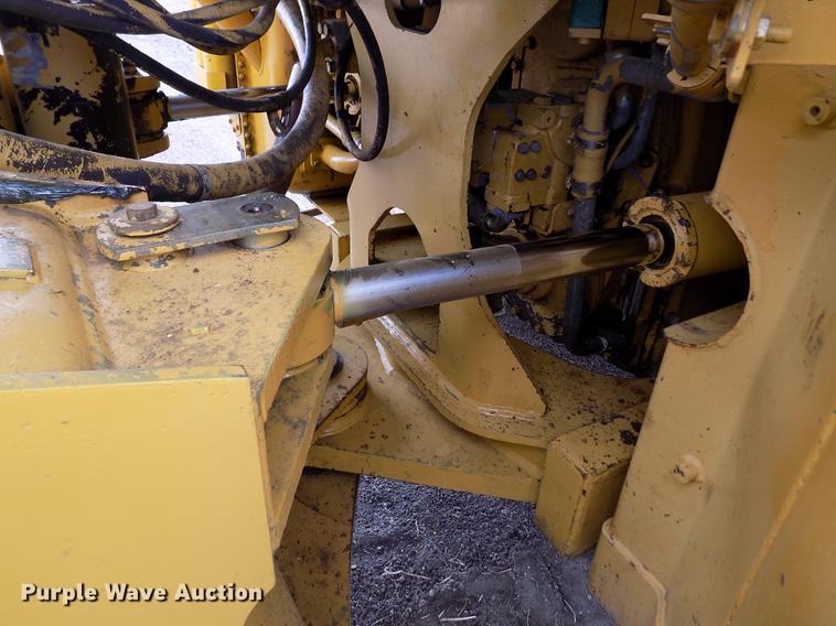 image for item DE1110 1999 Caterpillar 980G wheel loader