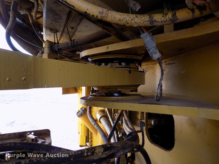 image for item DE1110 1999 Caterpillar 980G wheel loader