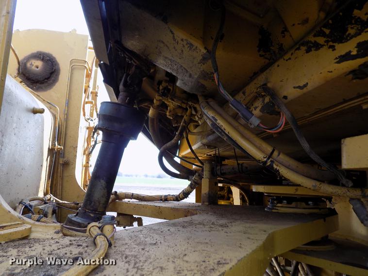 image for item DE1110 1999 Caterpillar 980G wheel loader