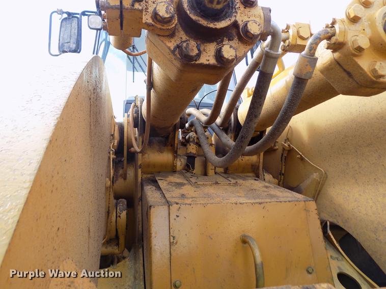 image for item DE1110 1999 Caterpillar 980G wheel loader