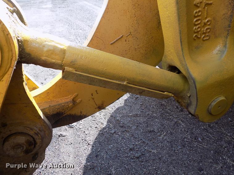image for item DE1110 1999 Caterpillar 980G wheel loader