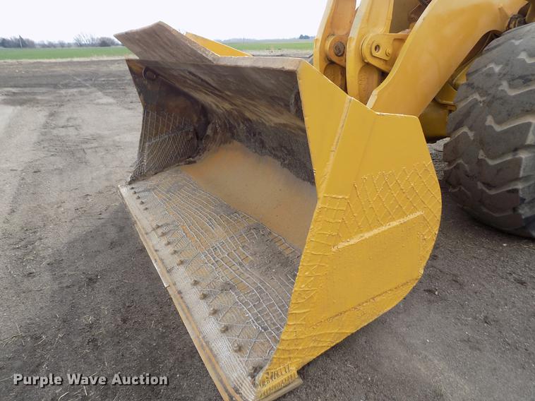 image for item DE1110 1999 Caterpillar 980G wheel loader