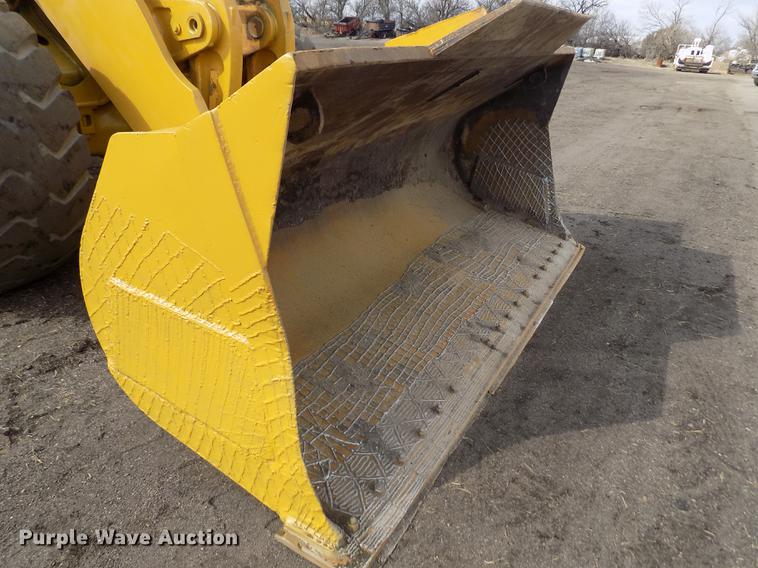 image for item DE1110 1999 Caterpillar 980G wheel loader