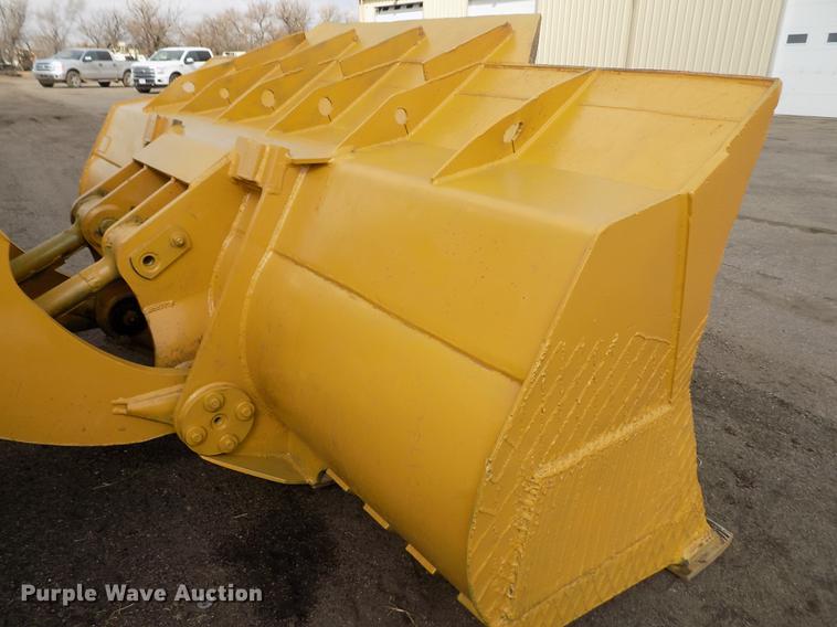image for item DE1110 1999 Caterpillar 980G wheel loader