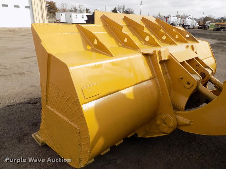 image for item DE1110 1999 Caterpillar 980G wheel loader
