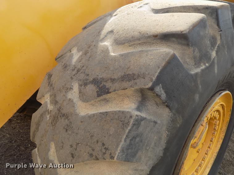 image for item DE1110 1999 Caterpillar 980G wheel loader