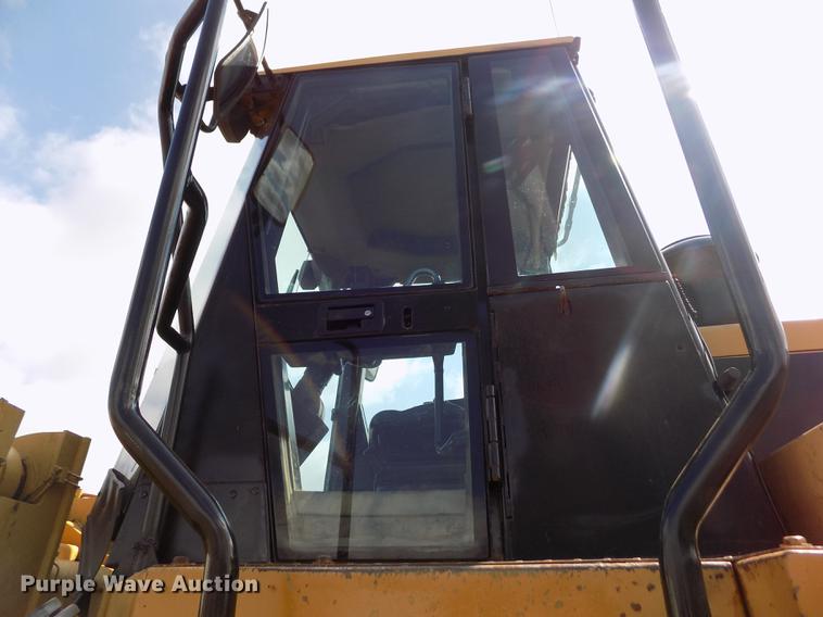 image for item DE1111 1997 Caterpillar 980G wheel loader