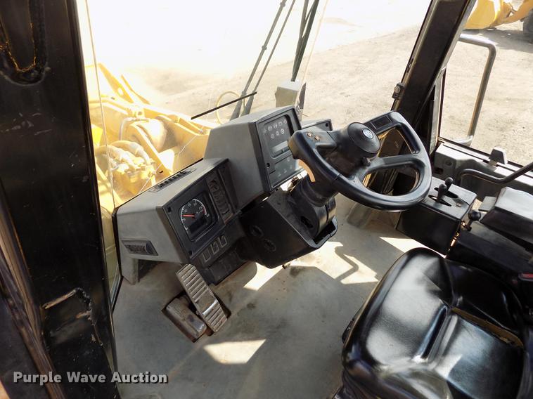 image for item DE1111 1997 Caterpillar 980G wheel loader