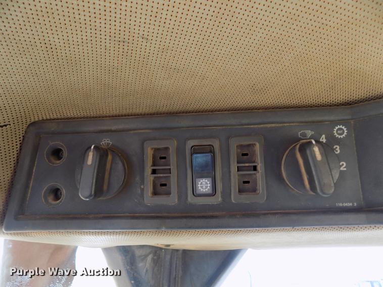 image for item DE1111 1997 Caterpillar 980G wheel loader