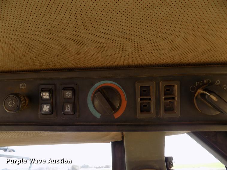 image for item DE1111 1997 Caterpillar 980G wheel loader