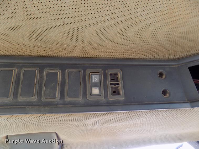 image for item DE1111 1997 Caterpillar 980G wheel loader