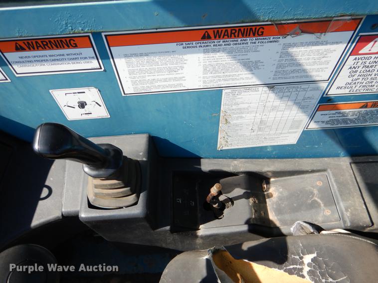 image for item DE3873 2005 JLG G642P telehandler