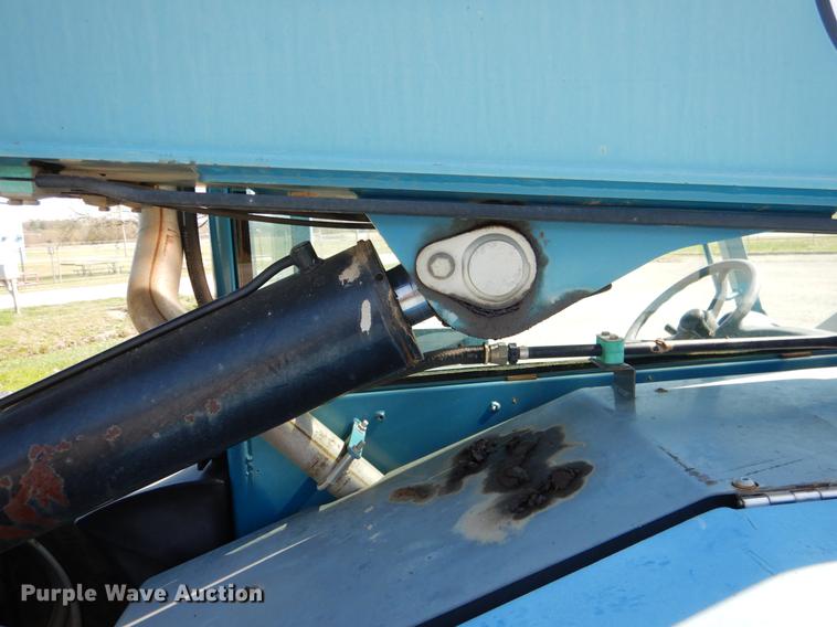 image for item DE3873 2005 JLG G642P telehandler