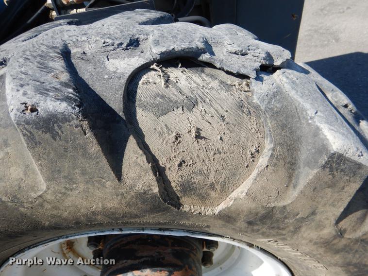 image for item DE3873 2005 JLG G642P telehandler