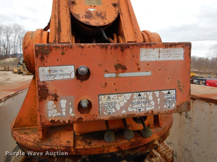 image for item DE6053 1977 Ford F700 bucket truck