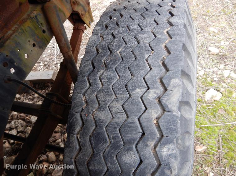 image for item DE6053 1977 Ford F700 bucket truck