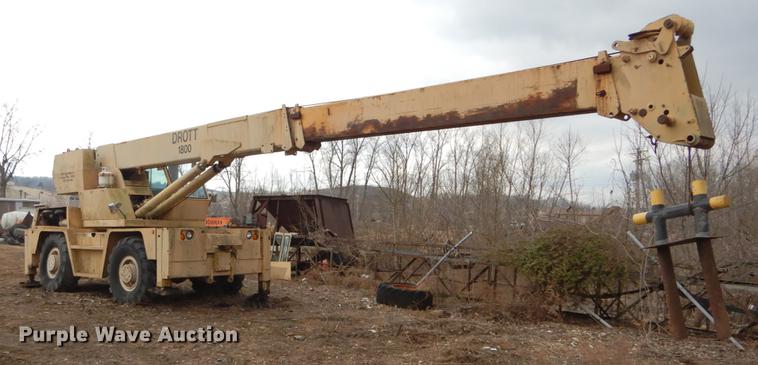 image for item DE6067 Drott 1800CC crane