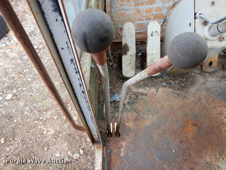 image for item DE6067 Drott 1800CC crane