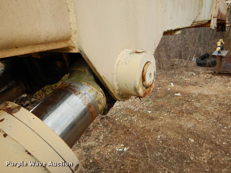 image for item DE6067 Drott 1800CC crane