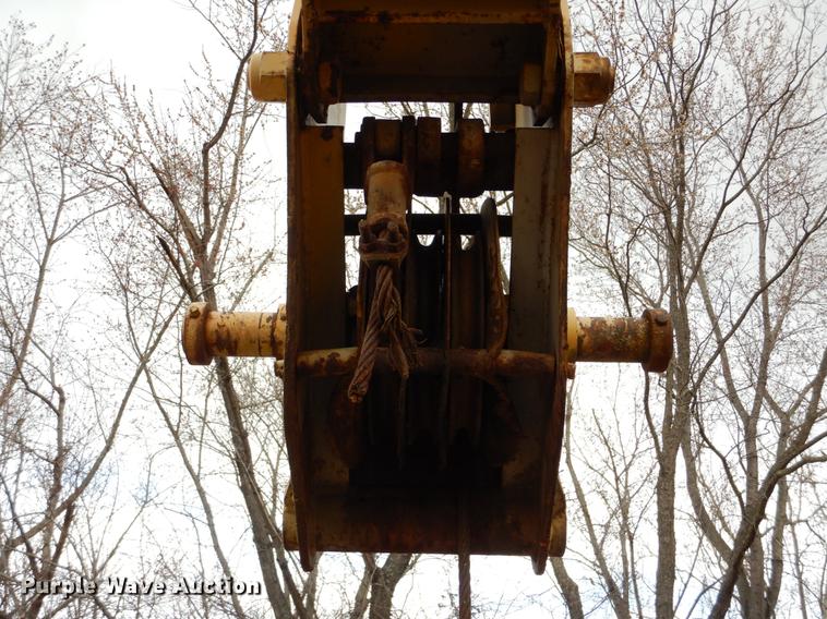 image for item DE6067 Drott 1800CC crane