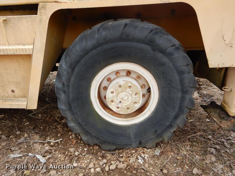 image for item DE6067 Drott 1800CC crane