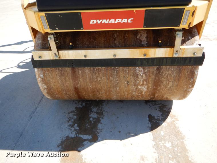 image for item DE6074 2010 Dynapac CC142 double drum vibratory roller