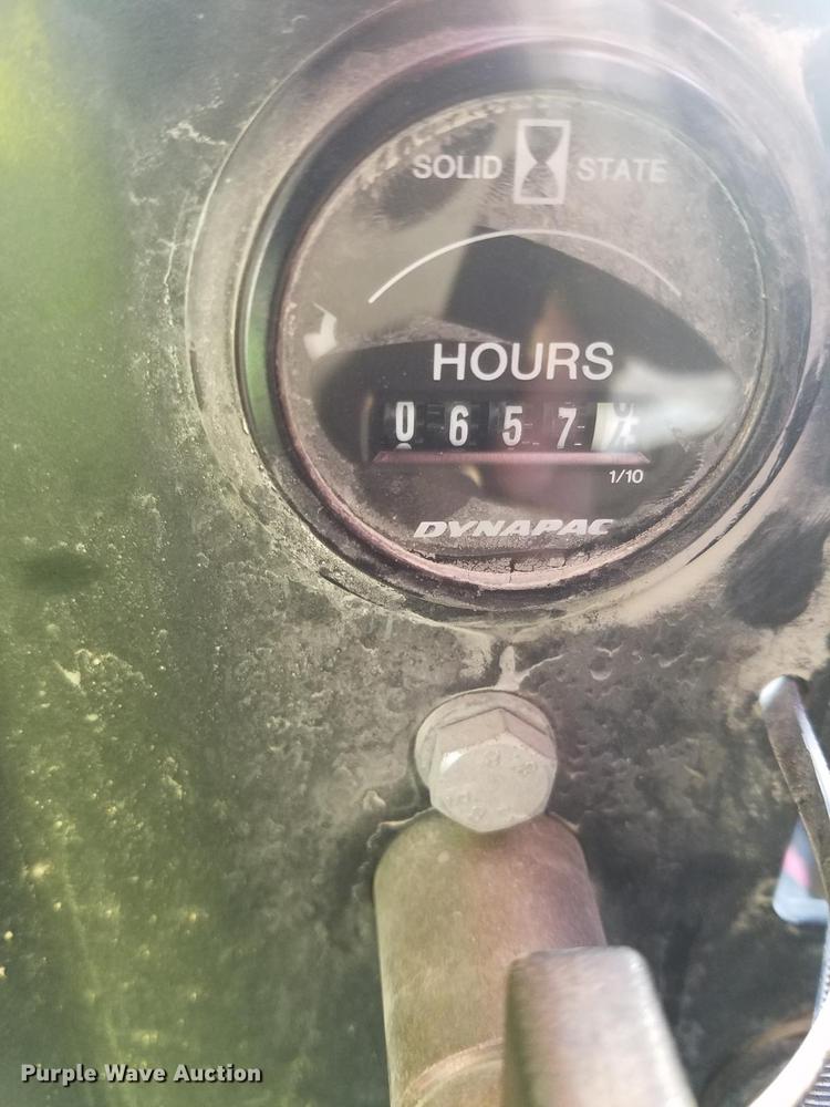 image for item DE6074 2010 Dynapac CC142 double drum vibratory roller