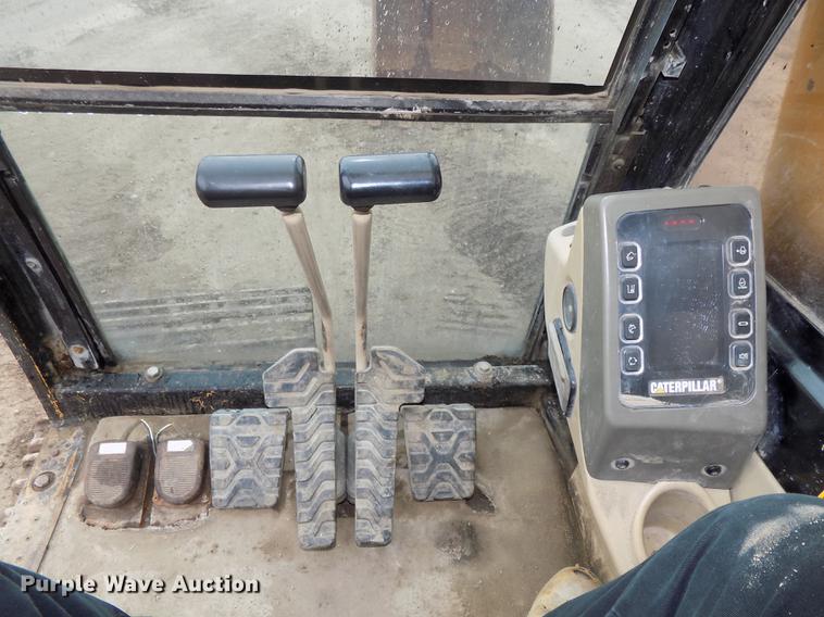 image for item DE7642 1997 Caterpillar 325B L excavator