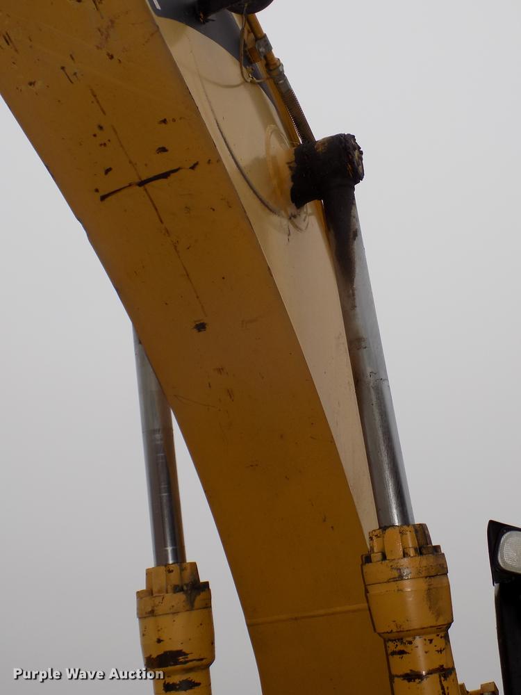 image for item DE7642 1997 Caterpillar 325B L excavator