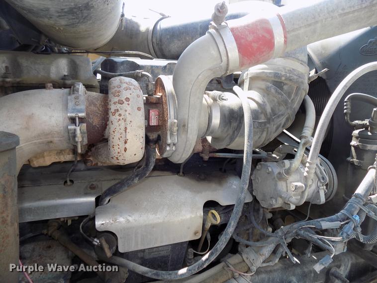 image for item DE7649 1999 Mack CH613 semi truck