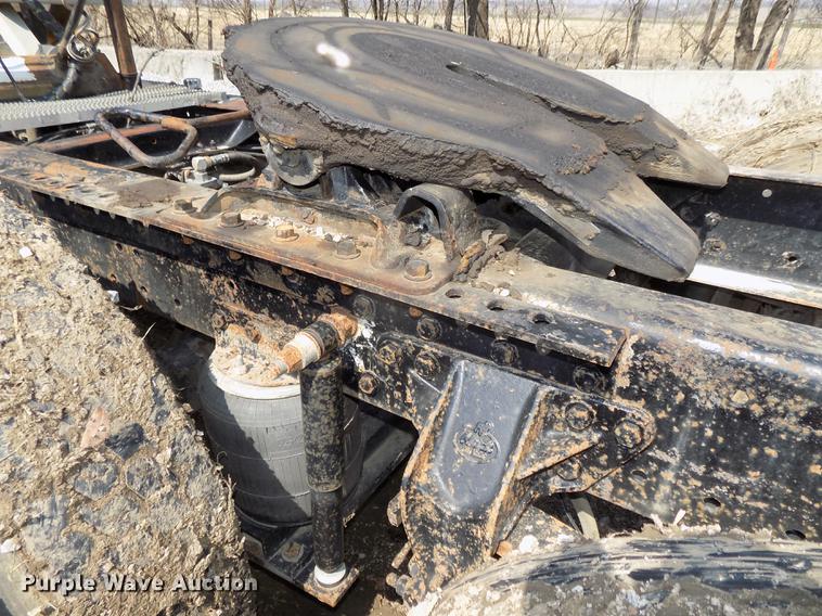 image for item DE7649 1999 Mack CH613 semi truck