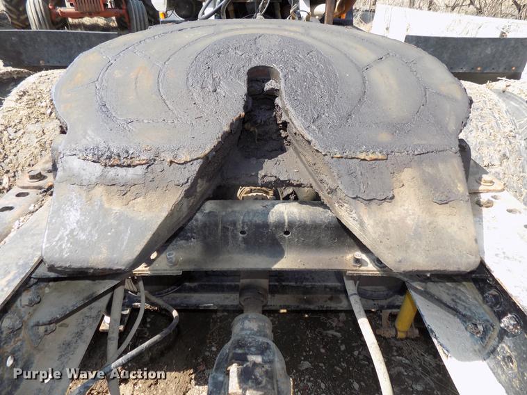 image for item DE7649 1999 Mack CH613 semi truck