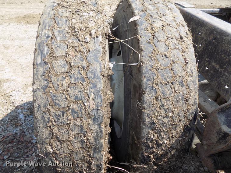 image for item DE7649 1999 Mack CH613 semi truck