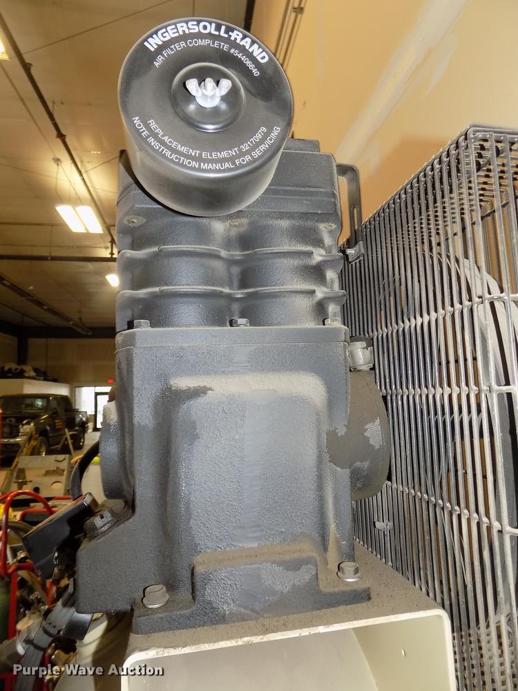 image for item DE7652 Ingersoll Rand air compressor and Pacific generator