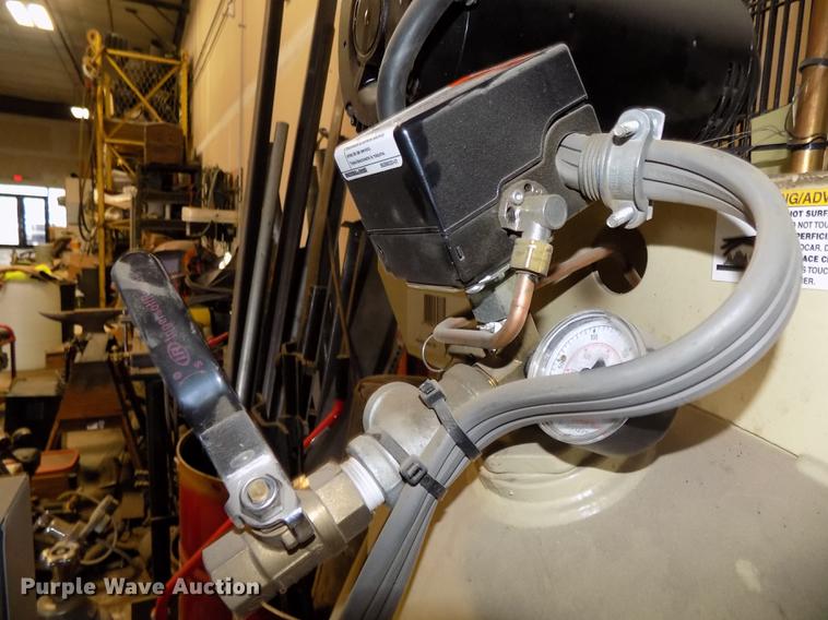 image for item DE7652 Ingersoll Rand air compressor and Pacific generator