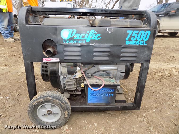 image for item DE7652 Ingersoll Rand air compressor and Pacific generator
