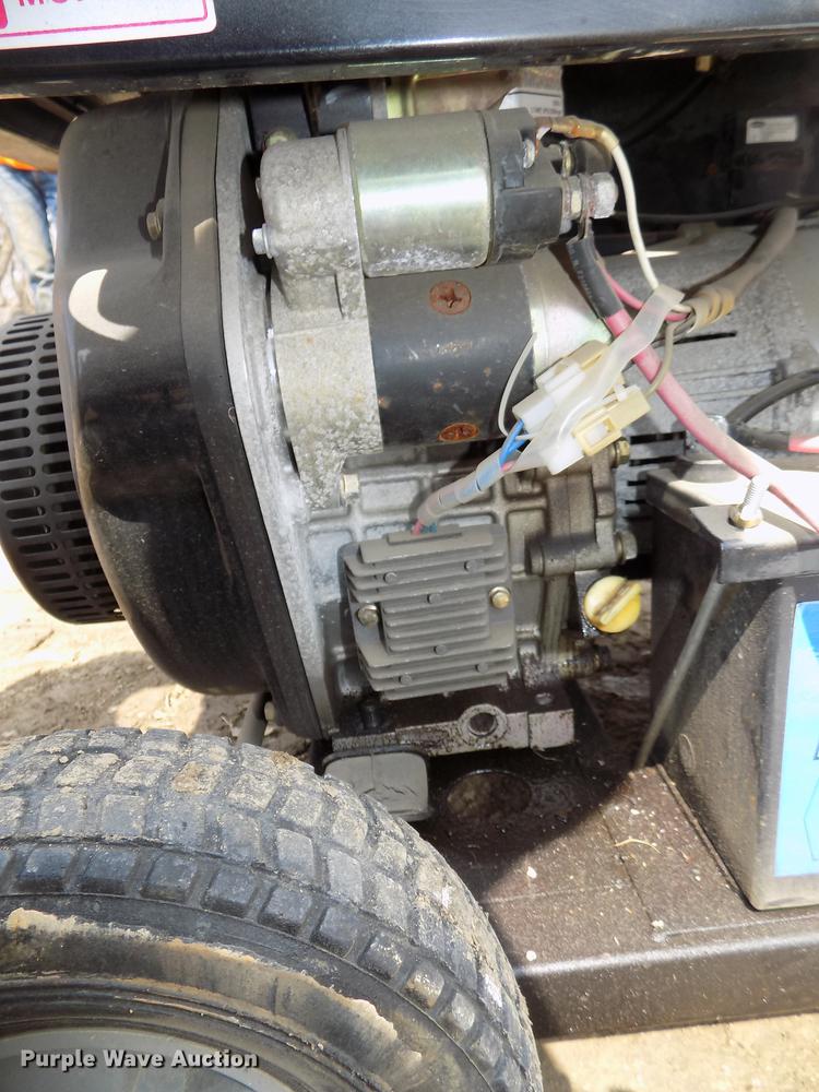 image for item DE7652 Ingersoll Rand air compressor and Pacific generator