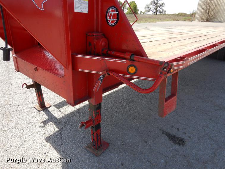 image for item DE8544 2018 Longhorn equipment trailer