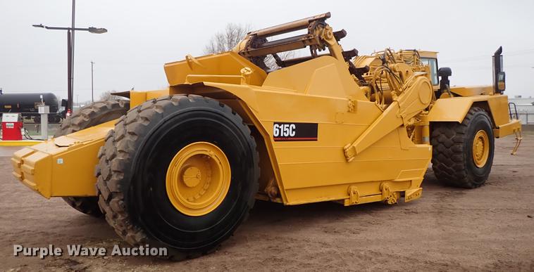 image for item DF1001 1996 Caterpillar 615C Series II elevating scraper