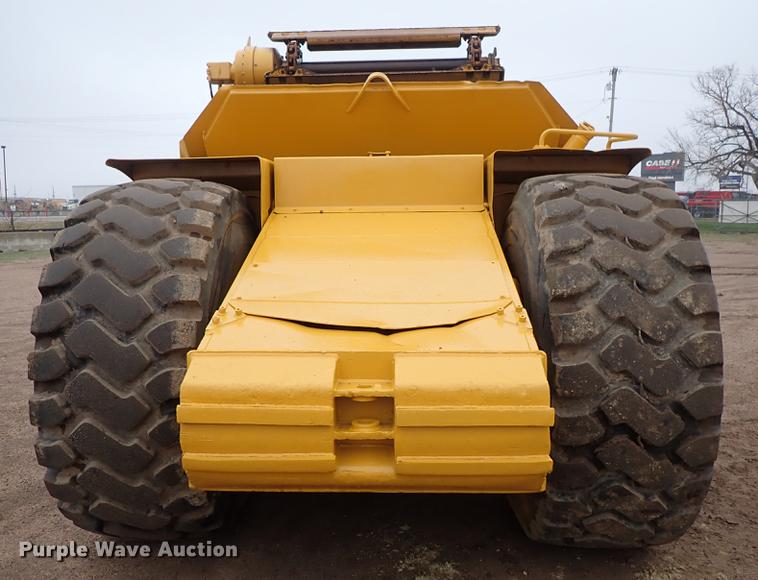 image for item DF1001 1996 Caterpillar 615C Series II elevating scraper