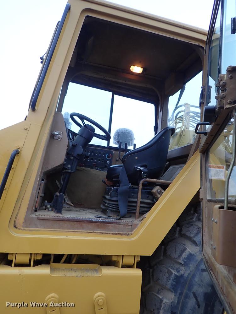 image for item DF1001 1996 Caterpillar 615C Series II elevating scraper