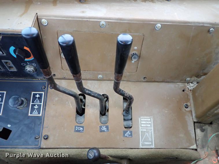 image for item DF1001 1996 Caterpillar 615C Series II elevating scraper